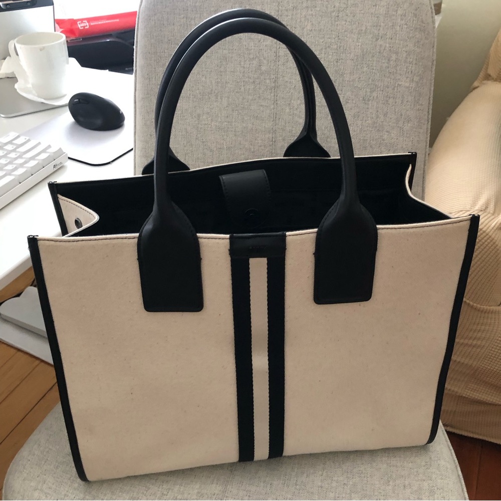 DKNY structured tote bag